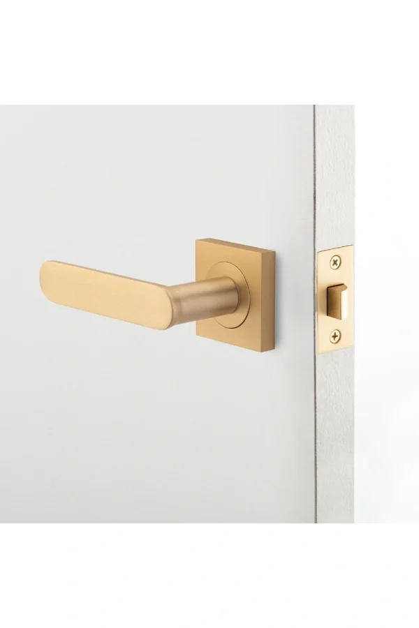 Bronte-Square-Rose-Lever-