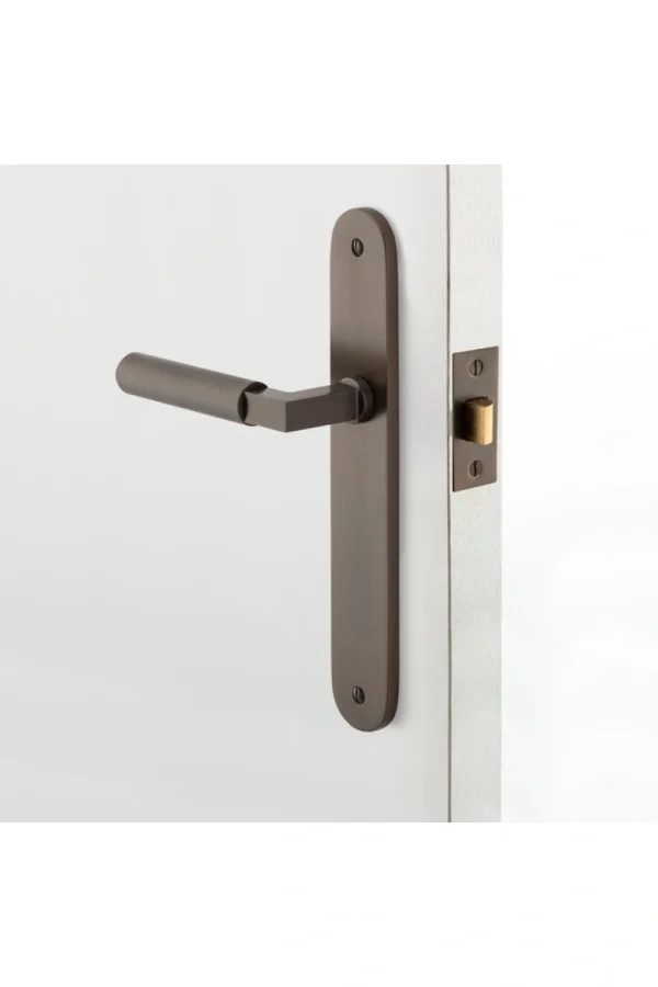Brunswick-Oval-Backplate-Lever