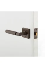 Brunswick-Square-Rose-Lever