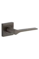 Como-0431-Signature-Brass-Square-Rose-Lever.