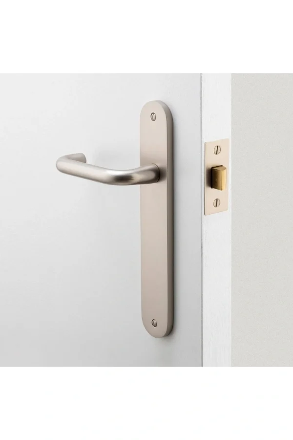 Oslo-Oval-Backplate-Lever