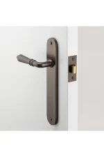 Sarlat-Oval-Backplate-Lever