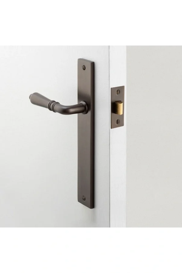 Sarlat-Rectangular-Backplate-Lever