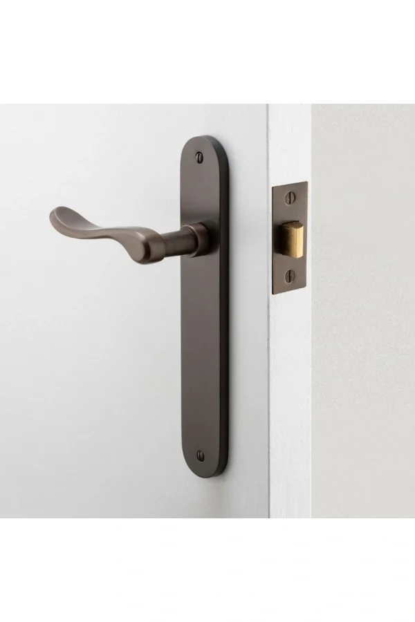 Stirling-Oval-Backplate-Lever-