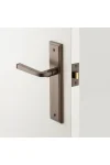 Annecy-Stepped-Backplate-Lever-feature