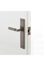Brunswick-Chamfered-Backplate-Lever-feature