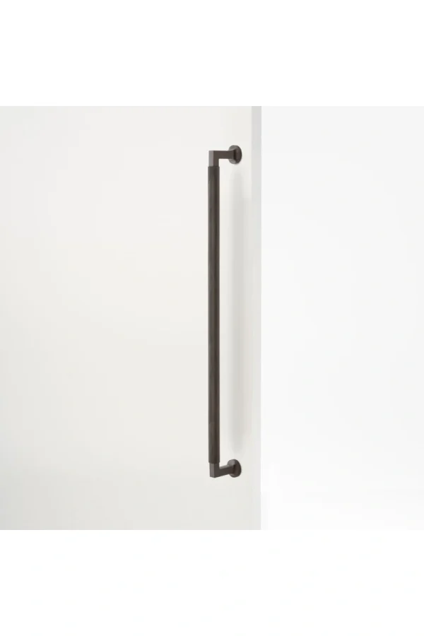 Brunswick-Pull-Handle-feature