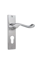 Fremantle-1045E-Chrome-Plated-Long-Backplate-Lever-Euro