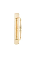 Sarlat-9340-Polished-Brass-Pull-handle-on-backplate