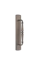 Sarlat-9341-Signature-Brass-Pull-handle-on-backplate
