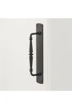 Sarlat-Pull-Handle-on-Backplate-feature
