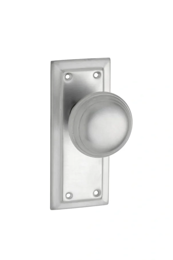 RIchmond-0883-Satin-Chrome-Short-Backplate-Knob