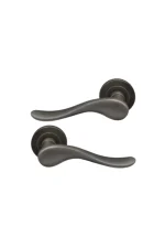 WINDSOR BRASS - HAVEN ON 52MM ROUND ROSE - Image 4