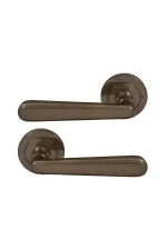 WINDSOR BRASS - VILLA ON 52MM ROUND ROSE - Image 2