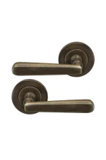 WINDSOR BRASS - VILLA ON 64MM ROUND ROSE - Image 7