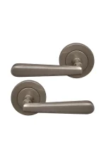 WINDSOR BRASS - VILLA ON 64MM ROUND ROSE - Image 8