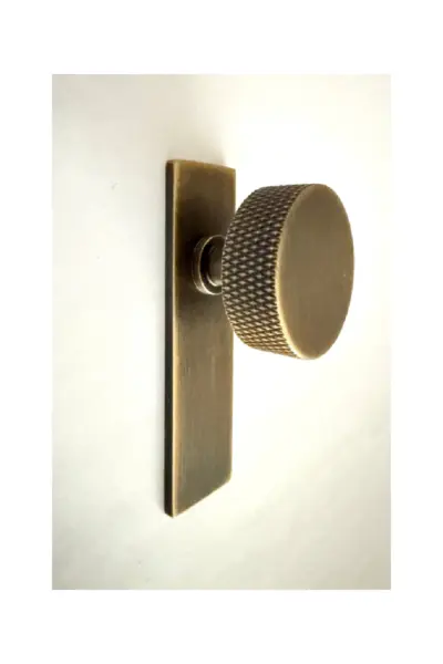 MARDCO SOLID BRASS CABINET KNOB - 1199
